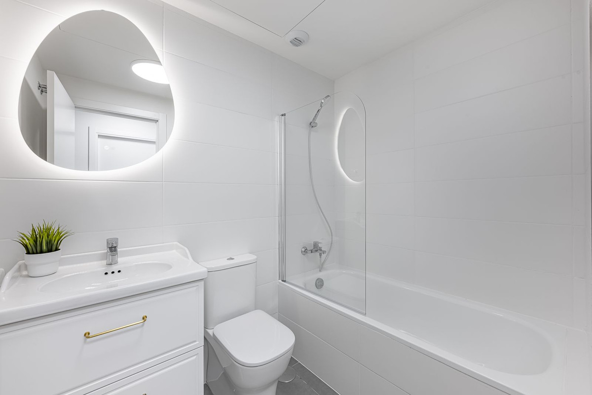 Appartement te koop in Estepona | 2 slaapkamers H5414938