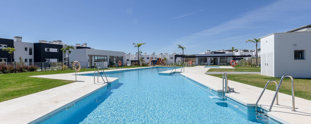 Appartement te koop in Estepona | 2 slaapkamers H5414938
