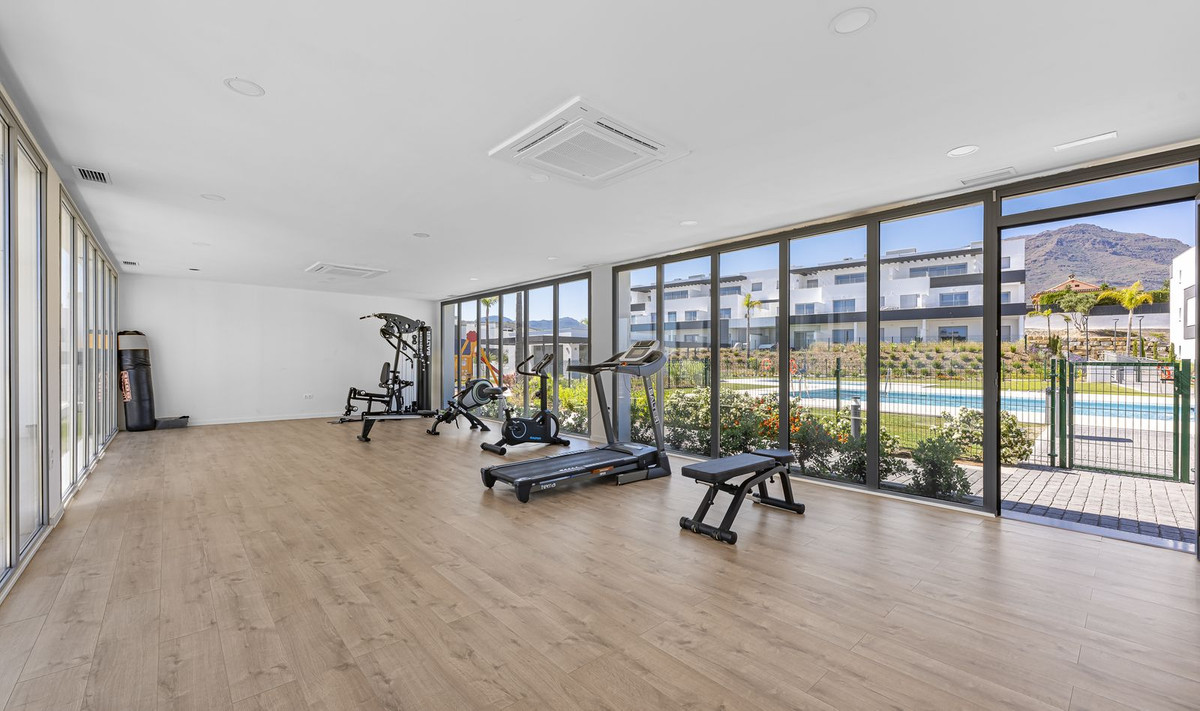 Appartement te koop in Estepona | 2 slaapkamers H5414938