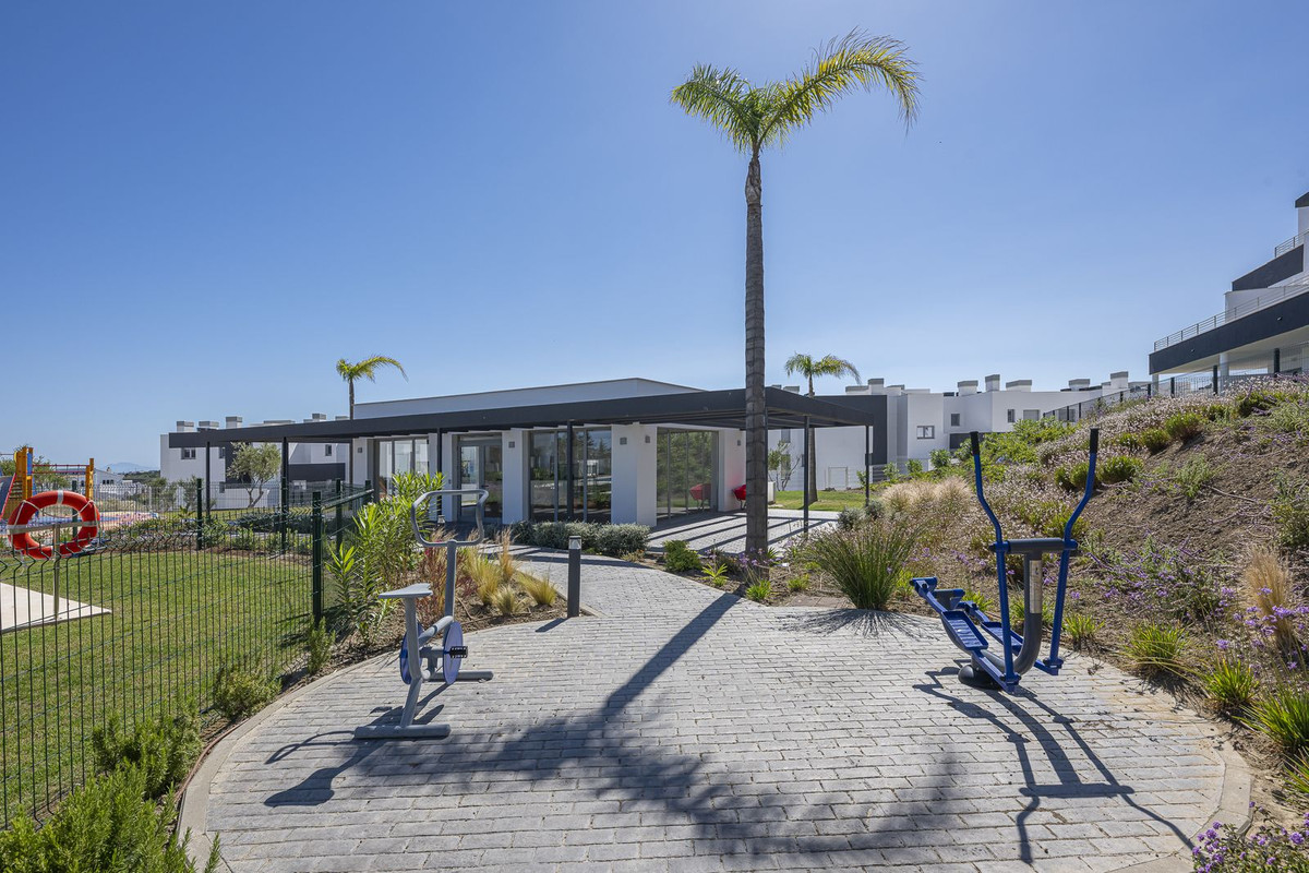 Appartement te koop in Estepona | 2 slaapkamers H5414938