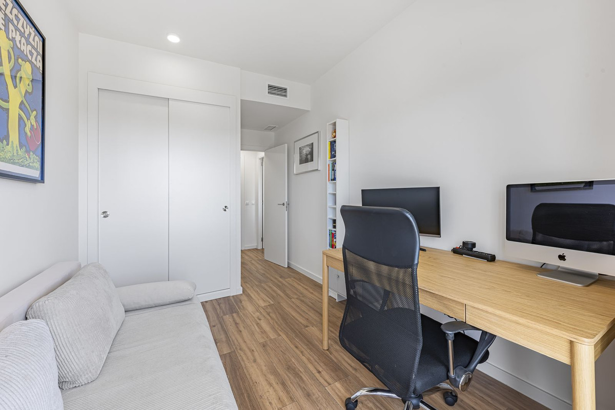 Appartement te koop in Estepona | 2 slaapkamers H5414938