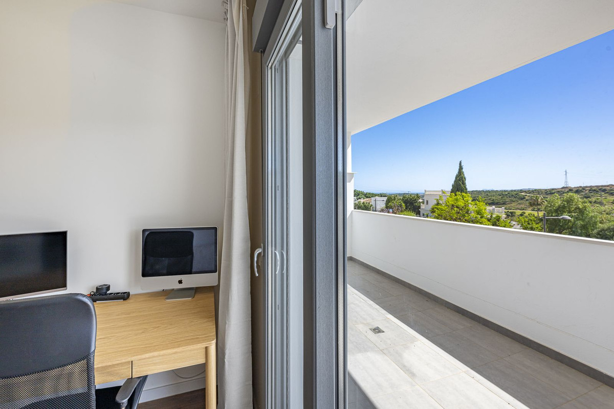 Appartement te koop in Estepona | 2 slaapkamers H5414938