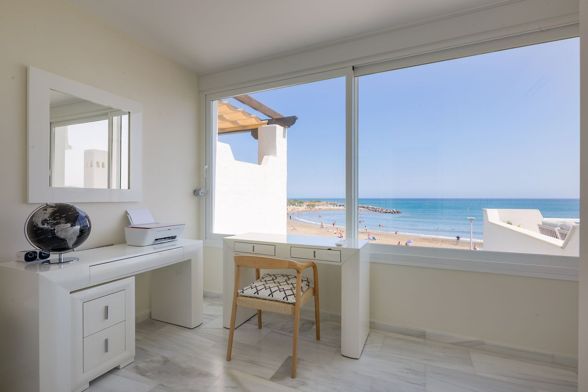 Appartement te koop in Estepona | 3 slaapkamers H5417149