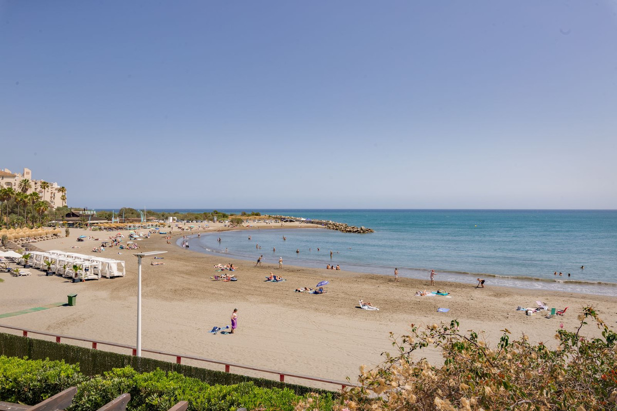 Appartement te koop in Estepona | 3 slaapkamers H5417149