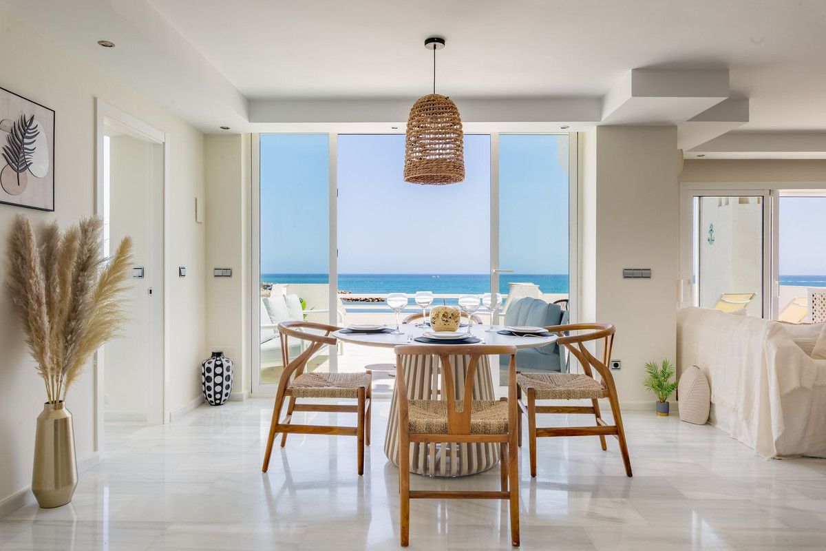 Appartement te koop in Estepona | 3 slaapkamers H5417149