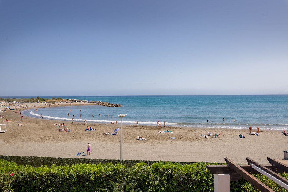 Appartement te koop in Estepona | 3 slaapkamers H5417149