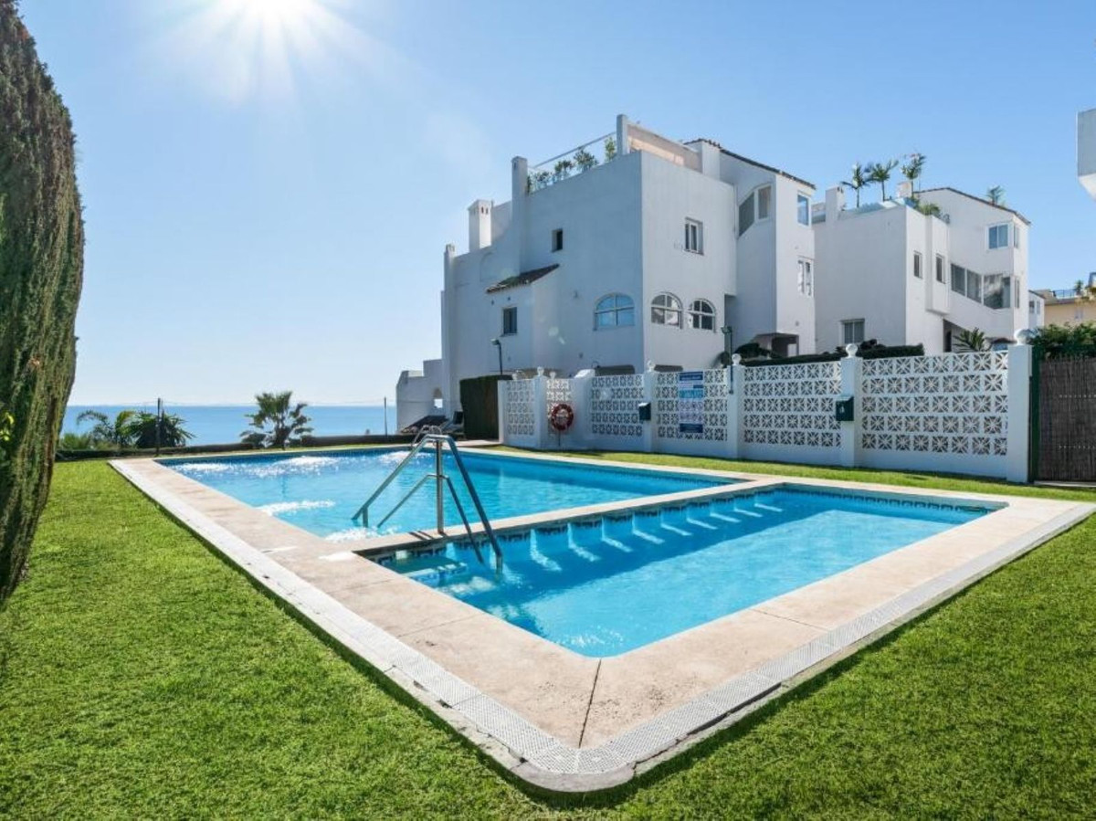 Appartement te koop in Estepona | 3 slaapkamers H5417149