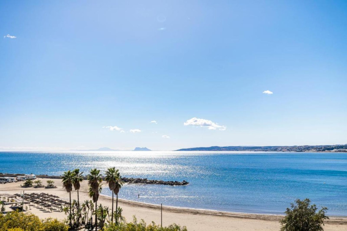 Appartement te koop in Estepona | 3 slaapkamers H5417149