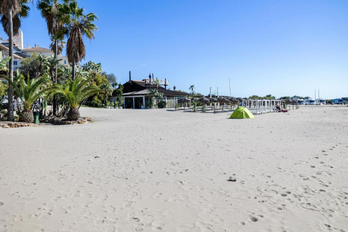 Appartement te koop in Estepona | 3 slaapkamers H5417149