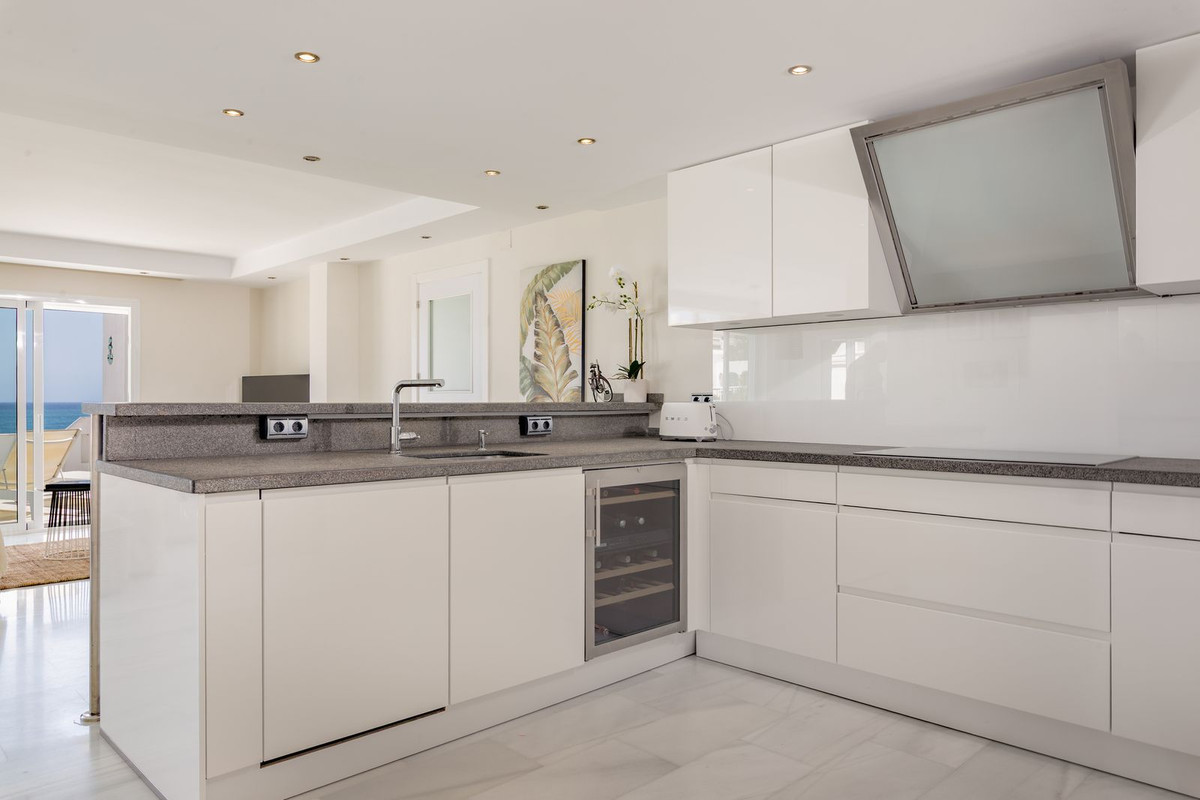 Appartement te koop in Estepona | 3 slaapkamers H5417149
