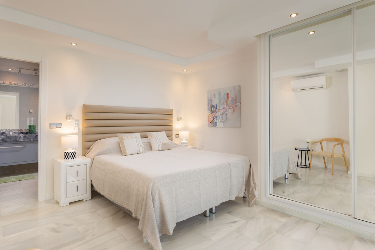Appartement te koop in Estepona | 3 slaapkamers H5417149