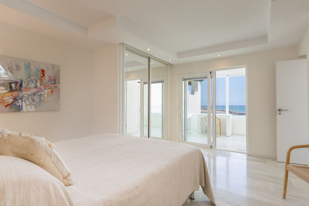 Appartement te koop in Estepona | 3 slaapkamers H5417149