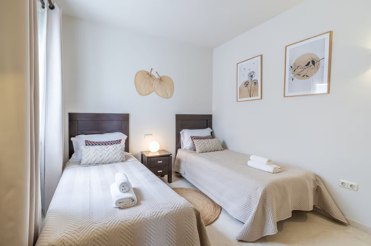 Appartement te koop in Estepona | 2 slaapkamers H5417632