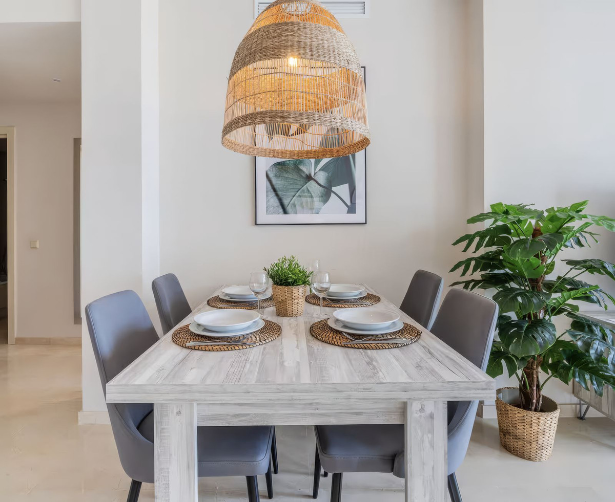 Appartement te koop in Estepona | 2 slaapkamers H5417632