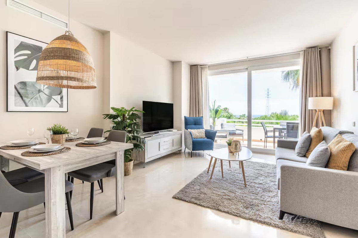 Appartement te koop in Estepona | 2 slaapkamers H5417632