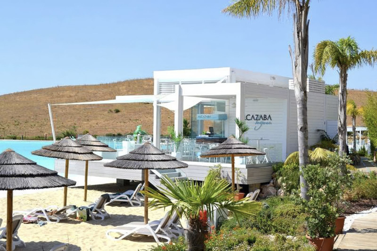 Appartement te koop in Estepona | 2 slaapkamers H5417632