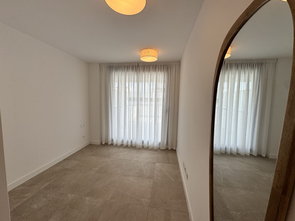 Appartement te koop in Estepona | 2 slaapkamers H5418076