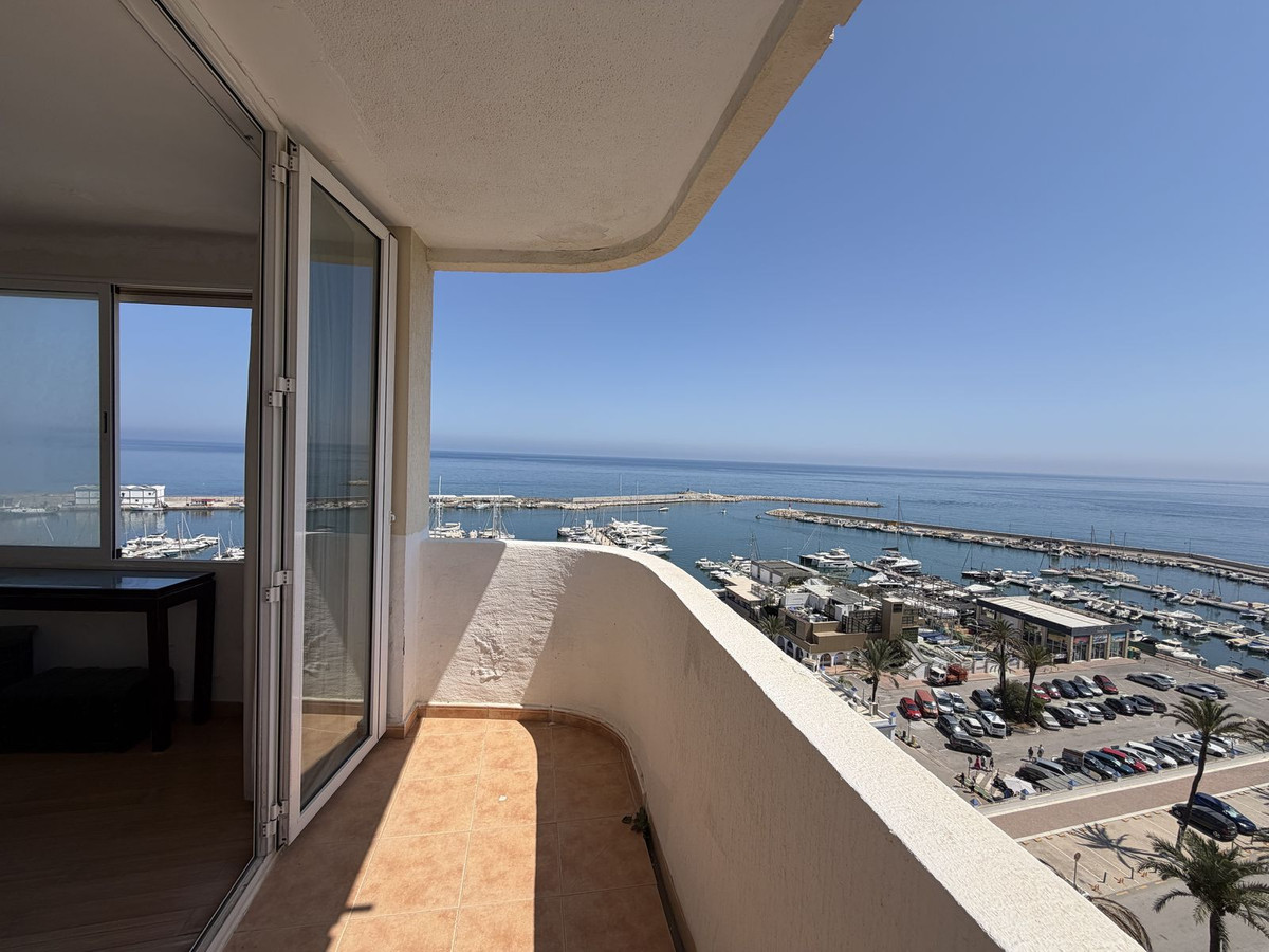Appartement te koop in Estepona | 2 slaapkamers H5418124