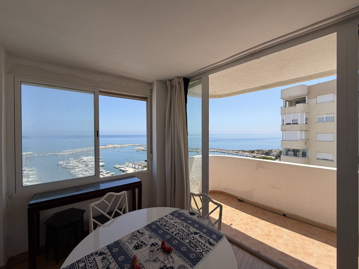 Appartement te koop in Estepona | 2 slaapkamers H5418124