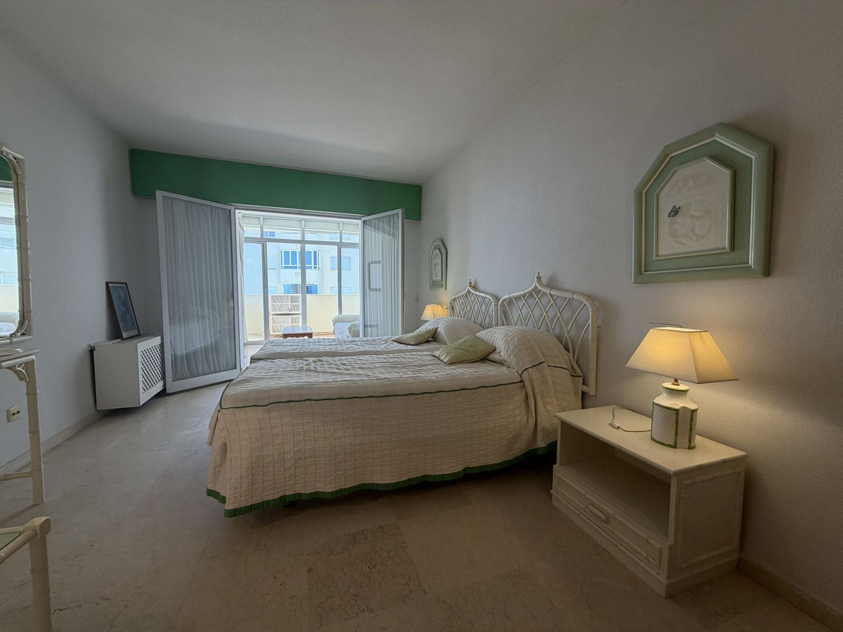 Appartement te koop in Estepona | 2 slaapkamers H5418124