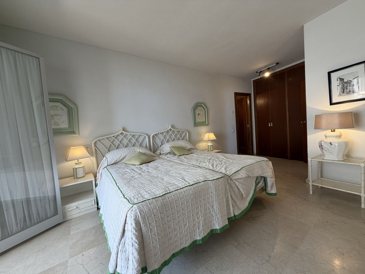Appartement te koop in Estepona | 2 slaapkamers H5418124