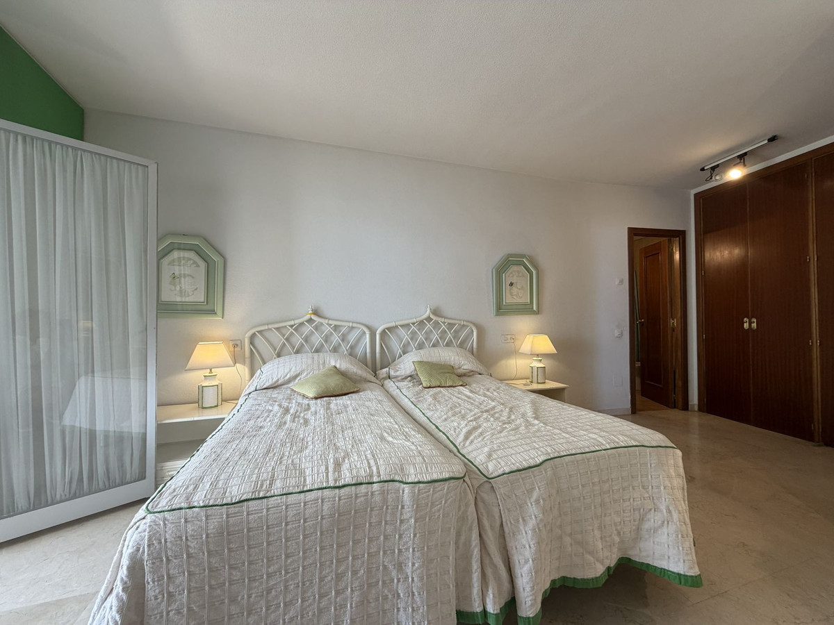 Appartement te koop in Estepona | 2 slaapkamers H5418124