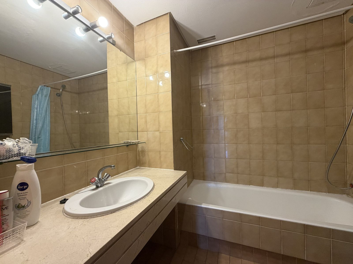 Appartement te koop in Estepona | 2 slaapkamers H5418124