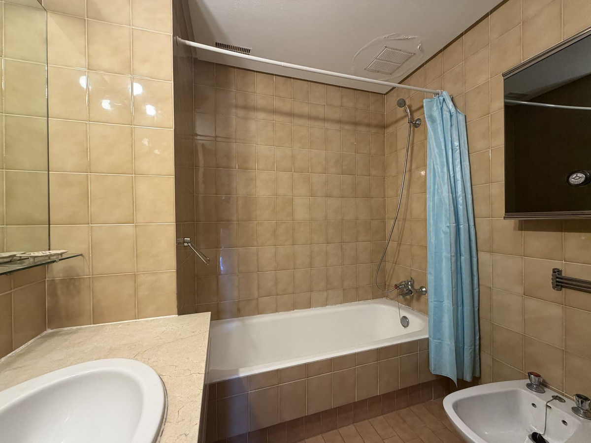 Appartement te koop in Estepona | 2 slaapkamers H5418124