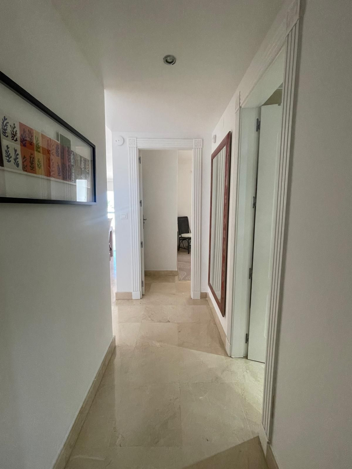 Appartement te koop in Estepona | 2 slaapkamers H5419342
