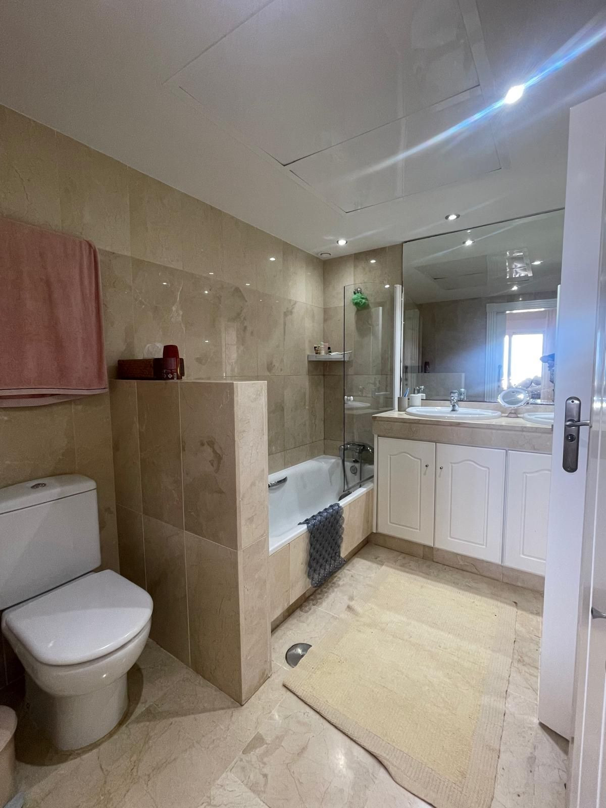 Appartement te koop in Estepona | 2 slaapkamers H5419342