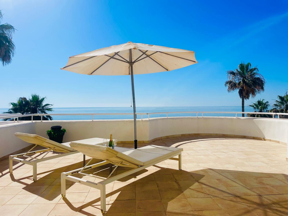 Appartement te koop in Estepona | 2 slaapkamers H5419342