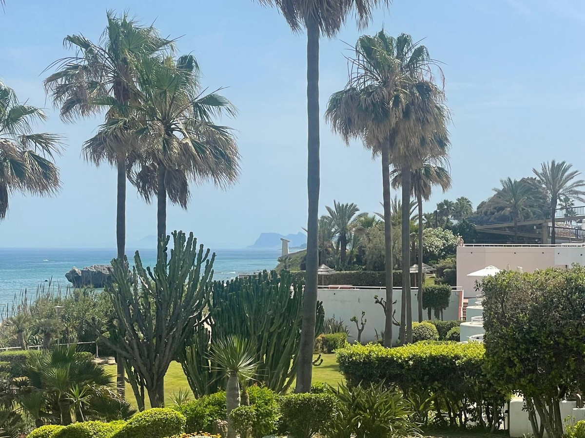 Appartement te koop in Estepona | 2 slaapkamers H5419342