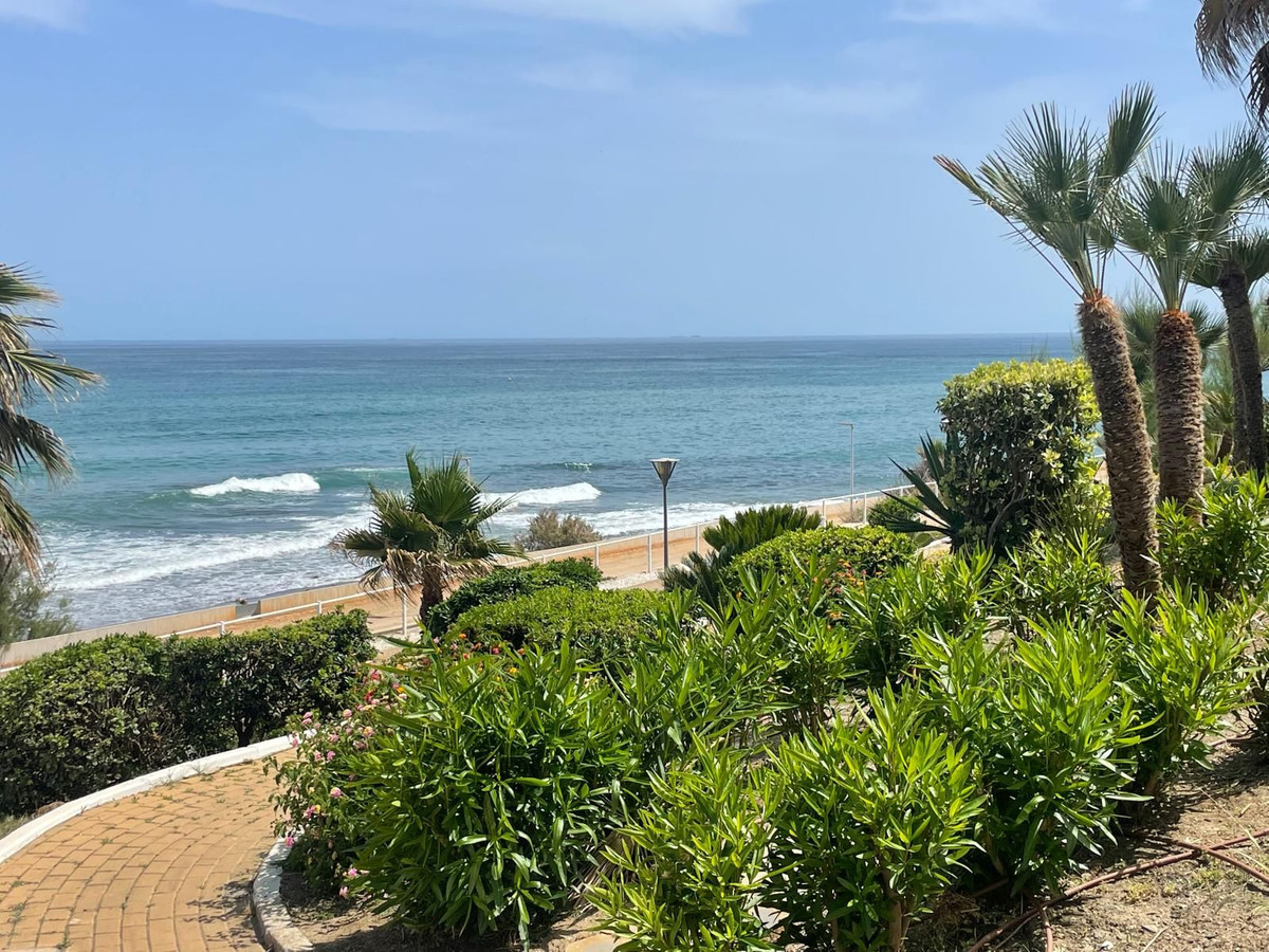 Appartement te koop in Estepona | 2 slaapkamers H5419342