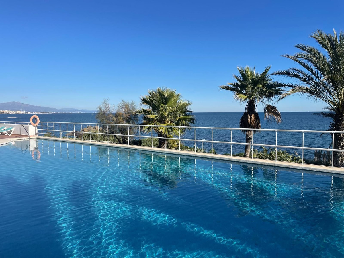 Appartement te koop in Estepona | 2 slaapkamers H5419342