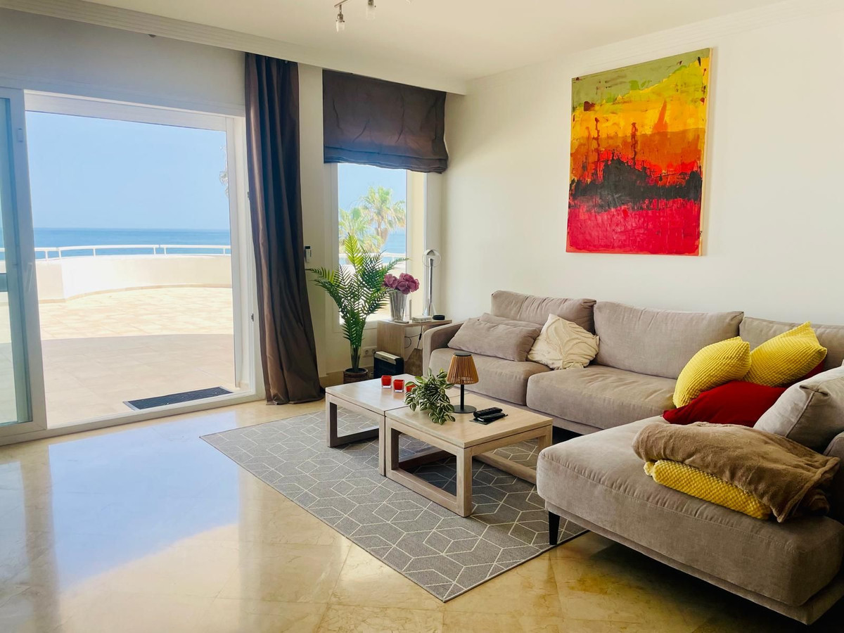 Appartement te koop in Estepona | 2 slaapkamers H5419342