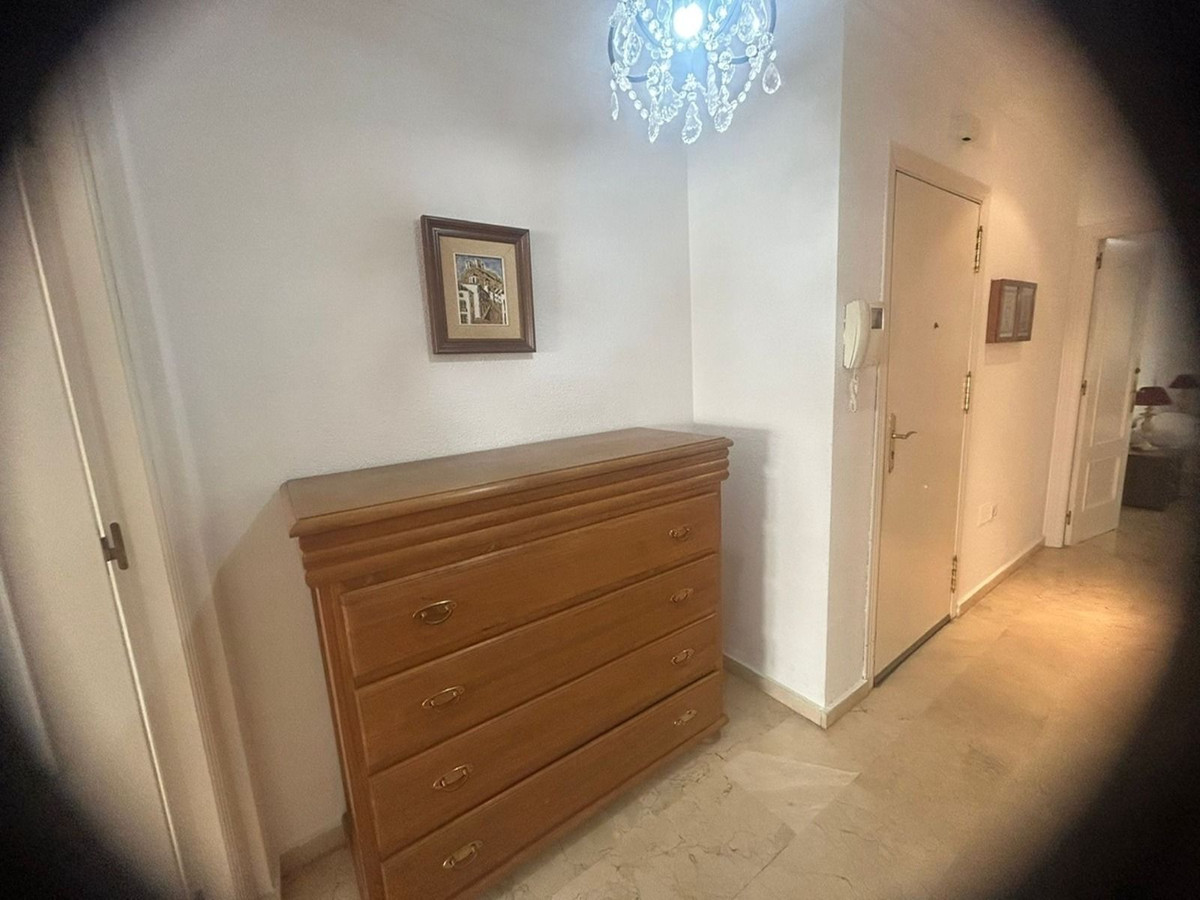 Appartement te koop in Estepona | 2 slaapkamers H5419408