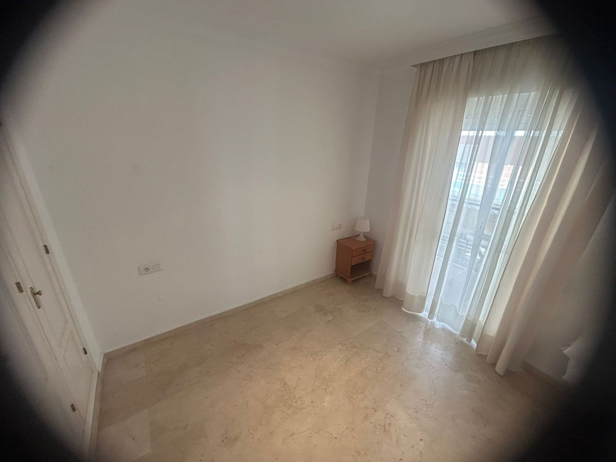 Appartement te koop in Estepona | 2 slaapkamers H5419408