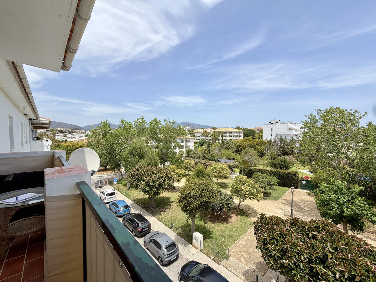 Penthouse te koop in Estepona | 3 slaapkamers H5420296