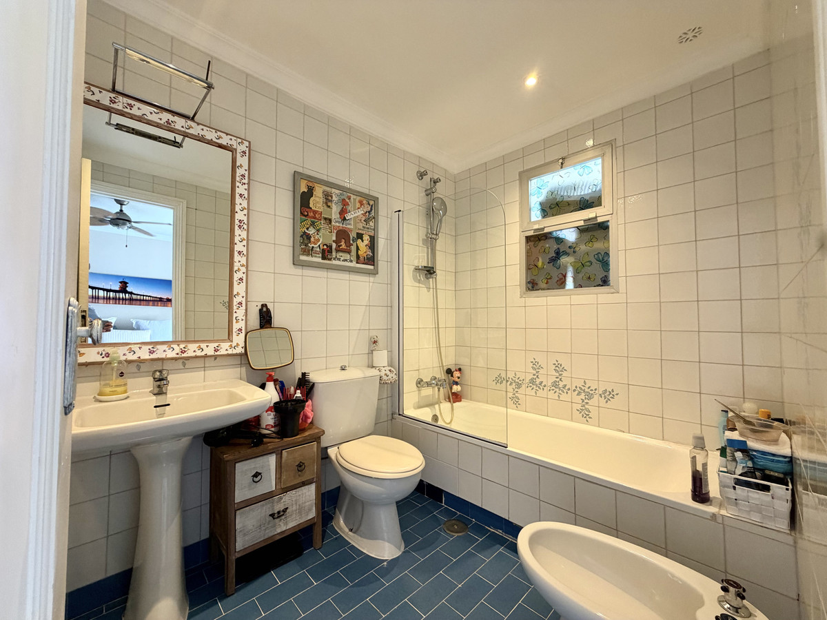 Penthouse te koop in Estepona | 3 slaapkamers H5420296