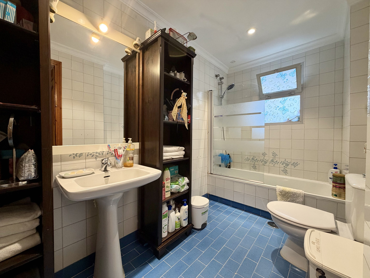 Penthouse te koop in Estepona | 3 slaapkamers H5420296