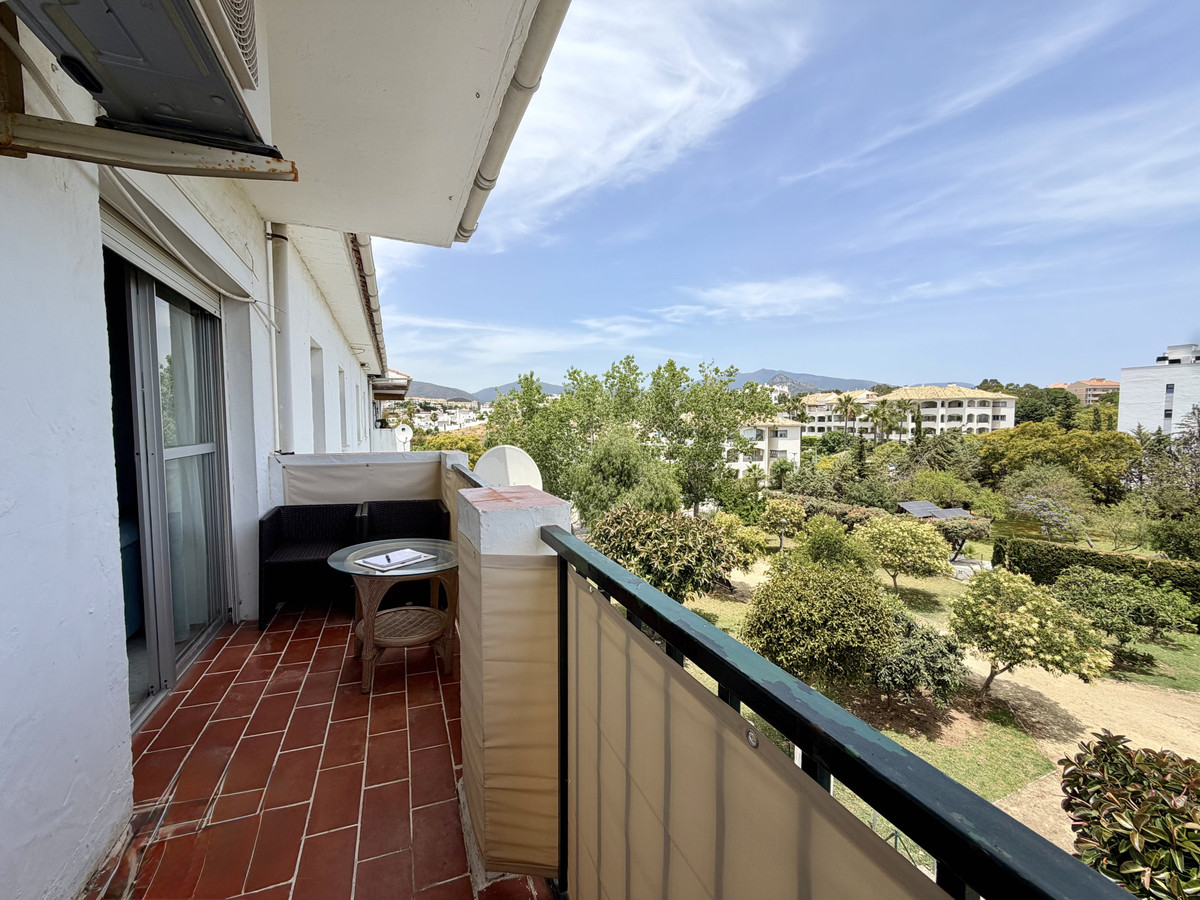 Penthouse te koop in Estepona | 3 slaapkamers H5420296
