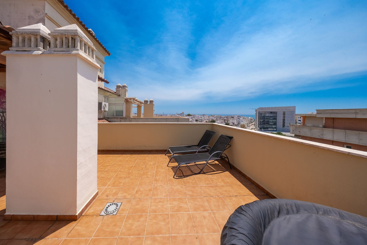 Penthouse te koop in Estepona | 2 slaapkamers H5421031
