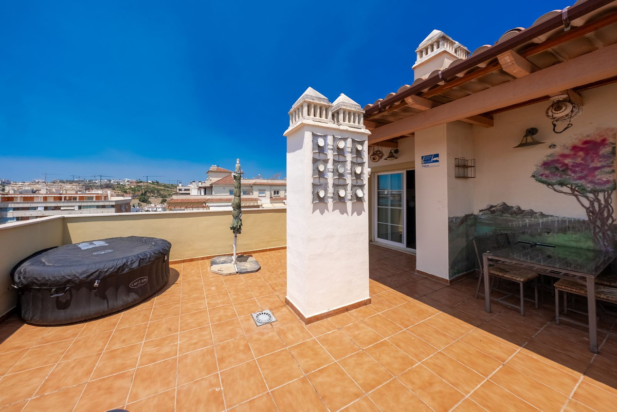Penthouse te koop in Estepona | 2 slaapkamers H5421031