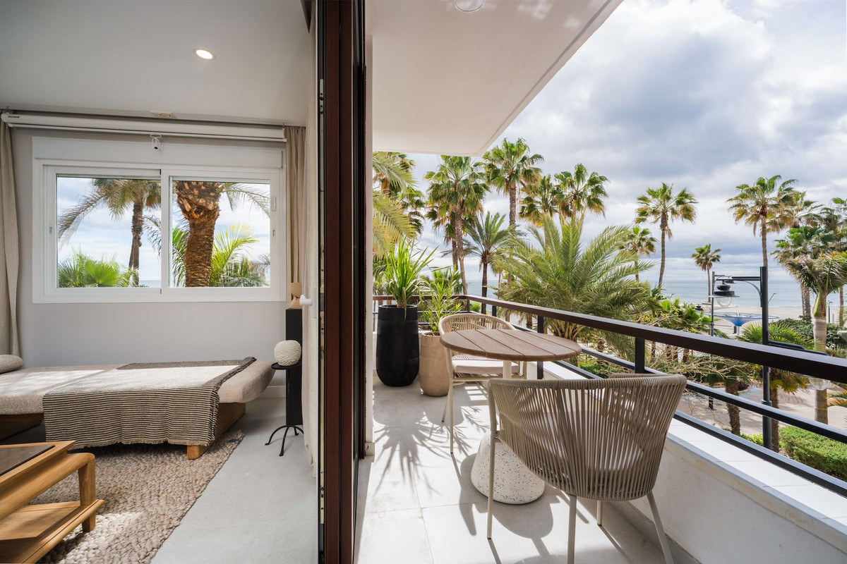 Appartement te koop in Estepona | 3 slaapkamers H5422402
