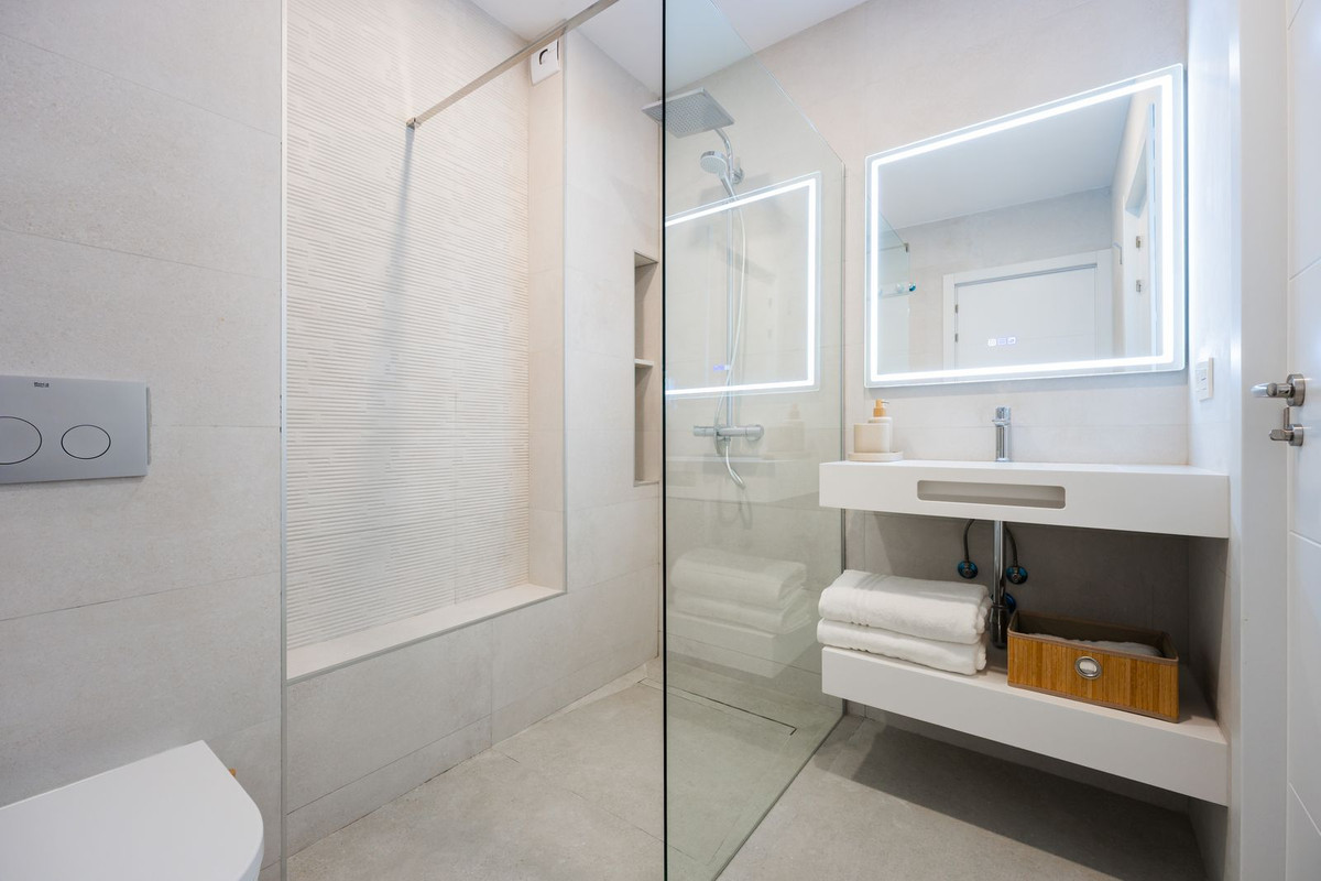 Appartement te koop in Estepona | 3 slaapkamers H5422402