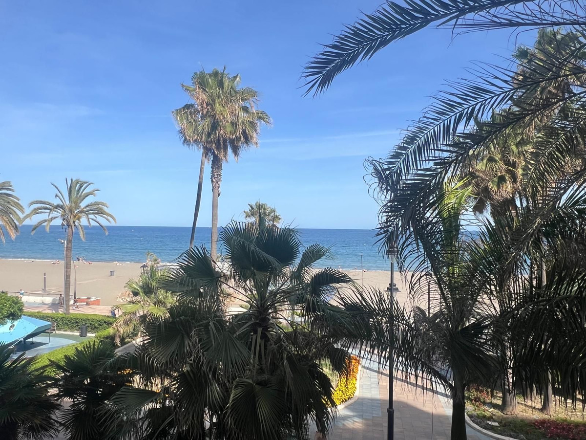 Appartement te koop in Estepona | 3 slaapkamers H5422402