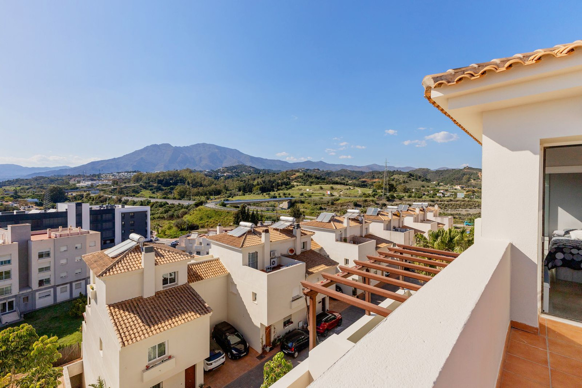Appartement te koop in Estepona | 2 slaapkamers H5422504