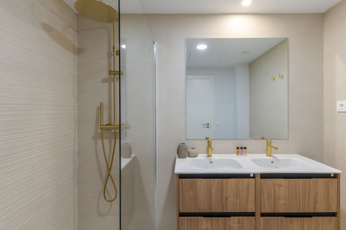 Appartement te koop in Estepona | 3 slaapkamers H5423395