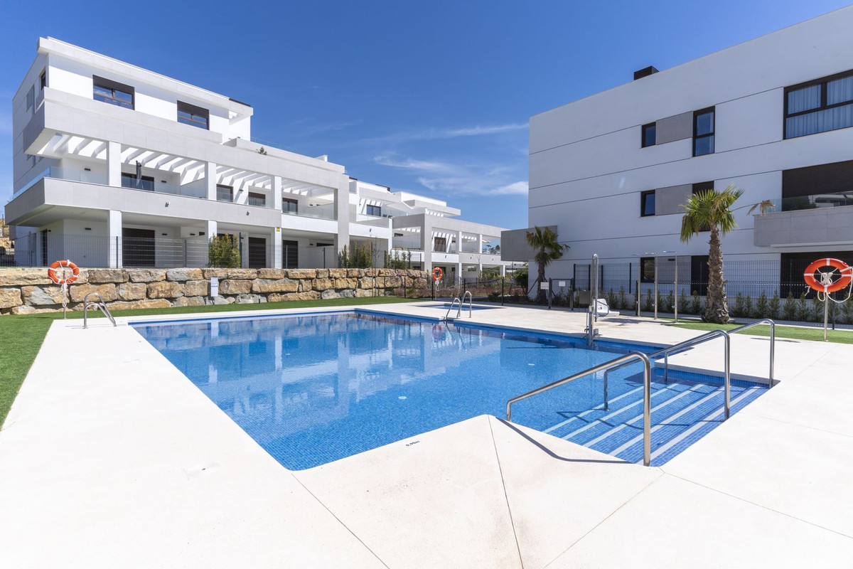 Appartement te koop in Estepona | 3 slaapkamers H5423395