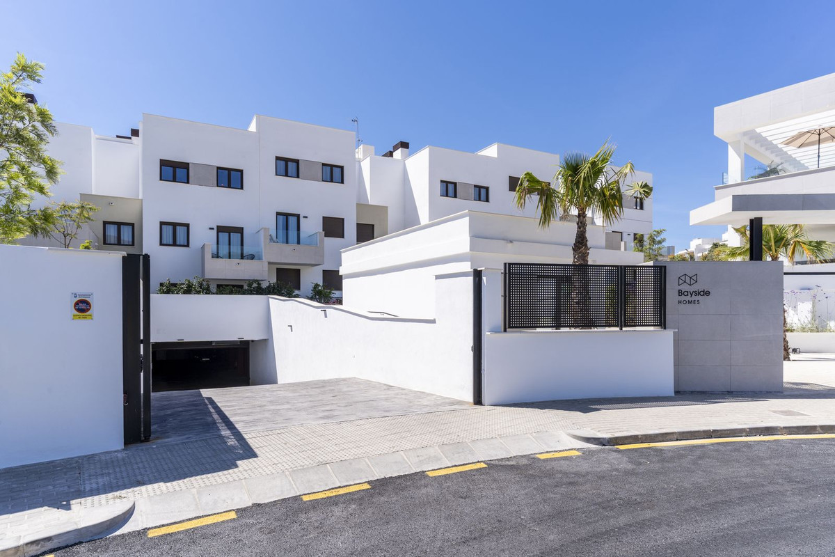 Appartement te koop in Estepona | 3 slaapkamers H5423395